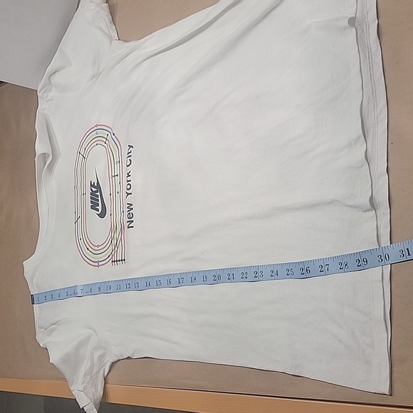 Nike Sportswear SoHo Track NYC Subway Lines Tee, Size L - Picture 6 of 9